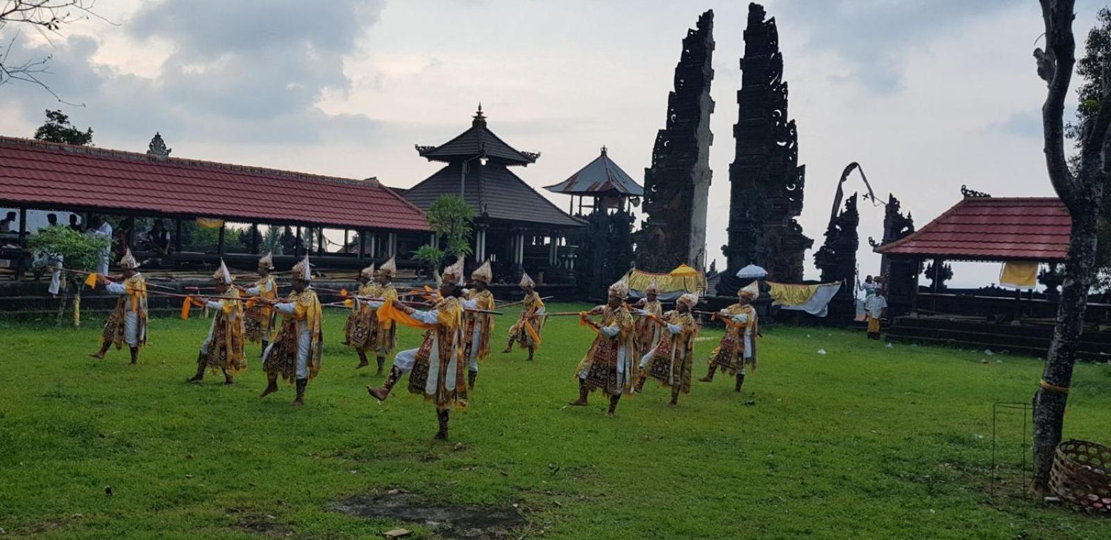 Bali Segara Lestari Oceanfront Villas تيجاكولا المظهر الخارجي الصورة