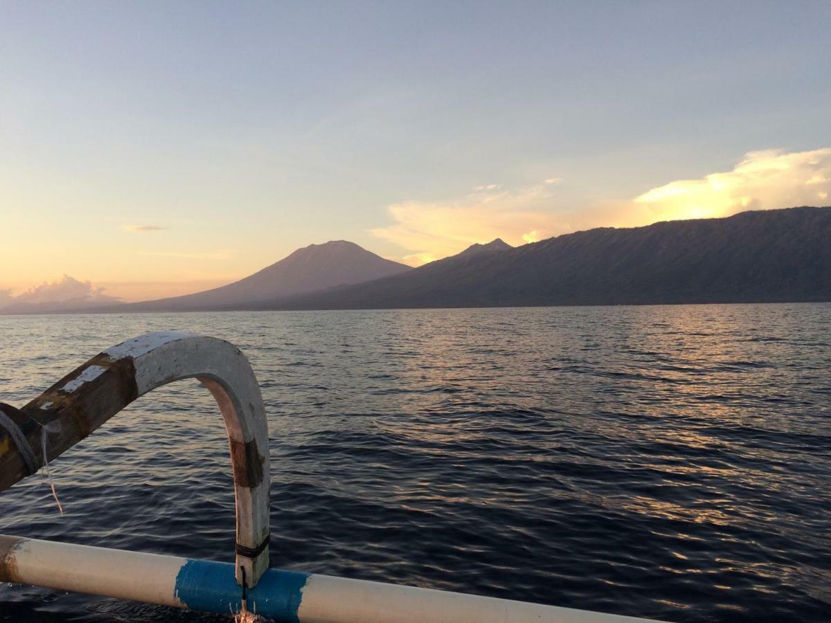 Bali Segara Lestari Oceanfront Villas تيجاكولا المظهر الخارجي الصورة