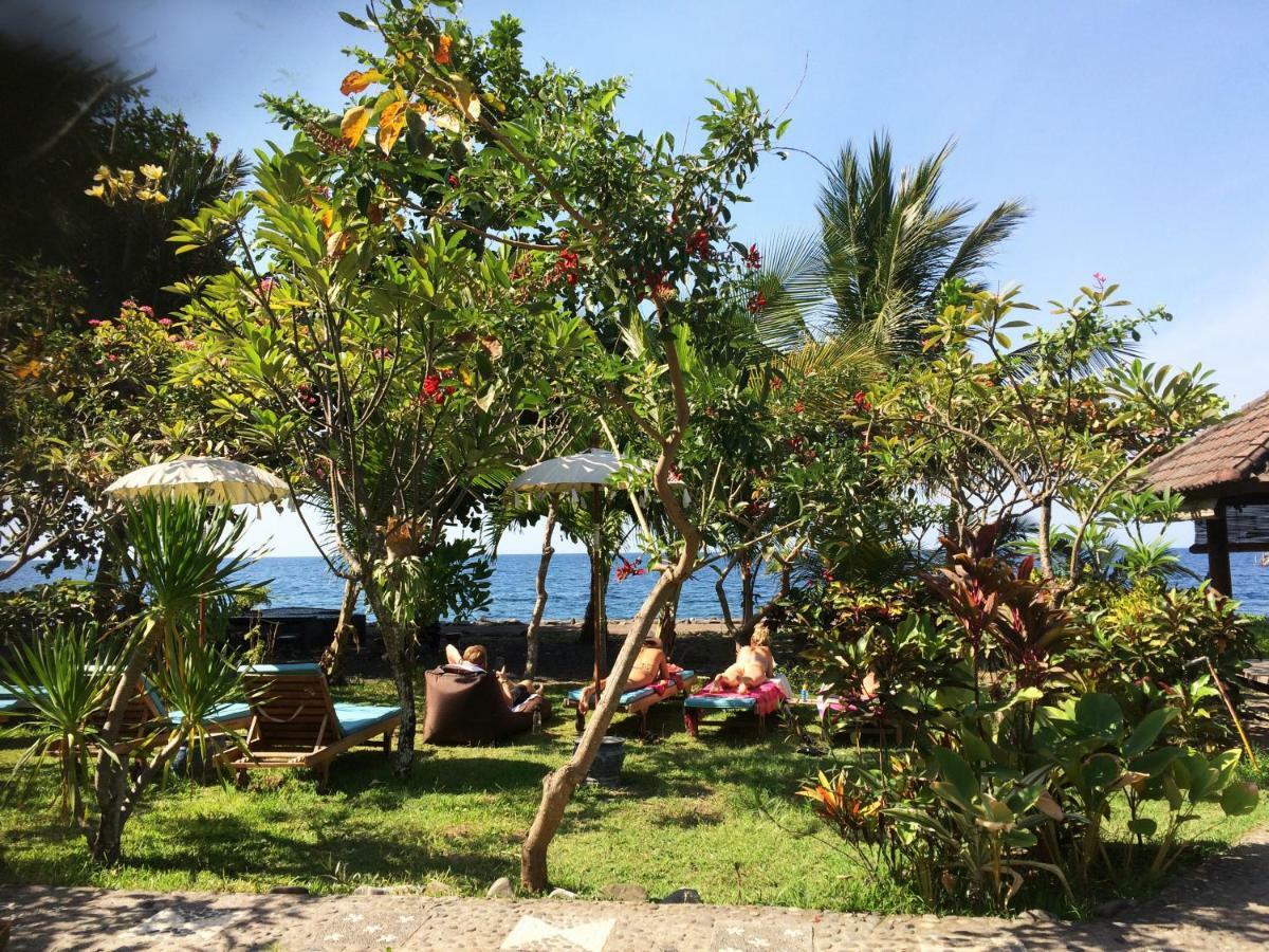 Bali Segara Lestari Oceanfront Villas تيجاكولا المظهر الخارجي الصورة